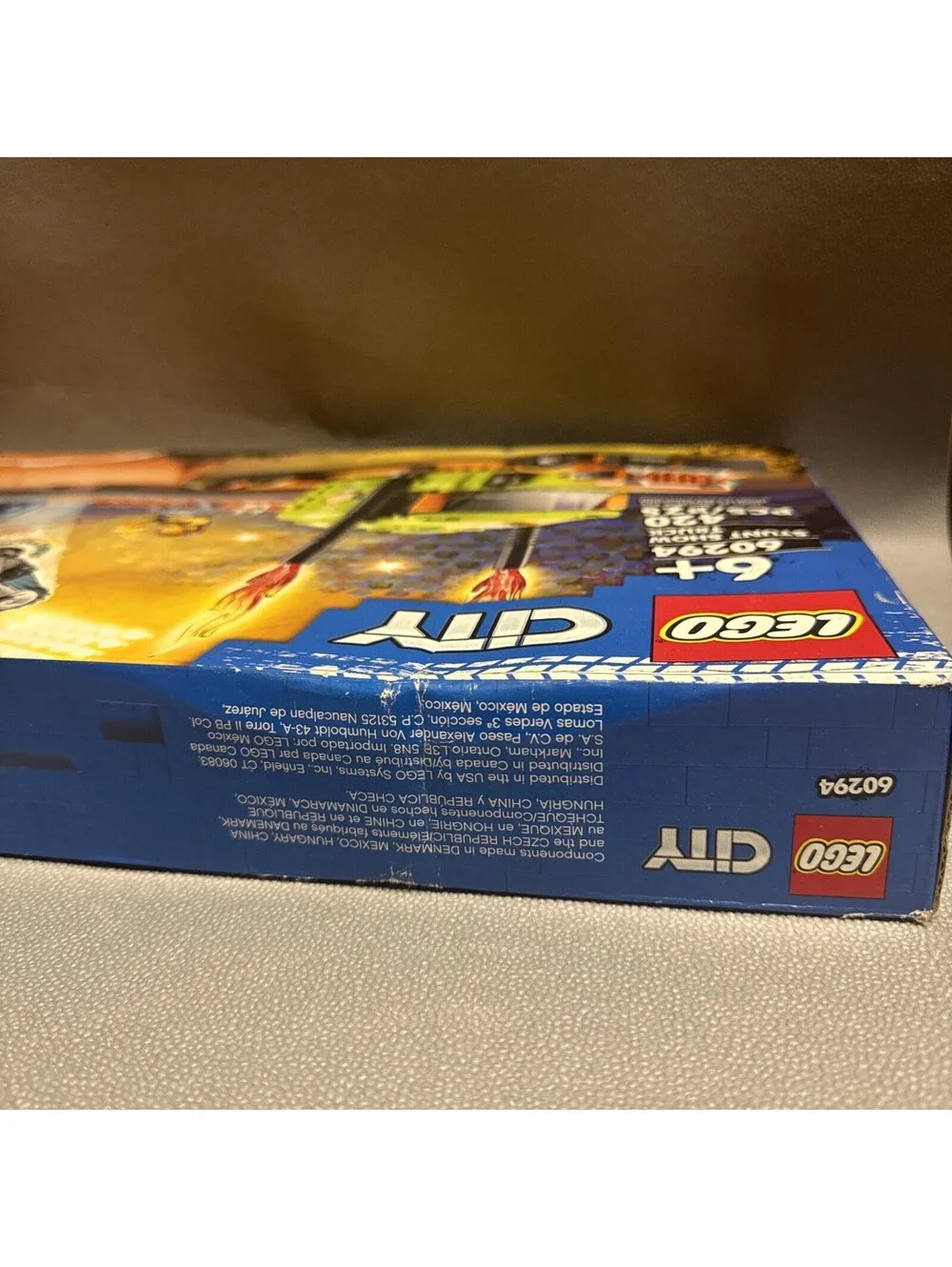LEGO CITY: Stunt Show Truck (60294) Stuntz Flywheel New Sealed Damaged Box 420pc